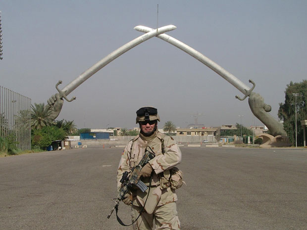 Амерички Србин командује Бондстилом